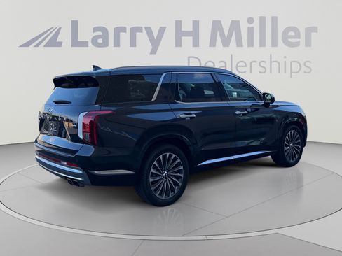 Used 2024 Hyundai Palisade Calligraphy AWD/4WD image 5