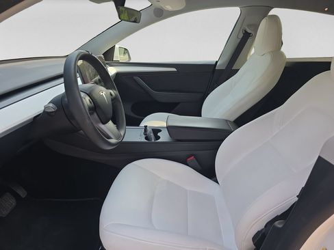 Used 2023 Tesla Model Y Long Range AWD/4WD image 19