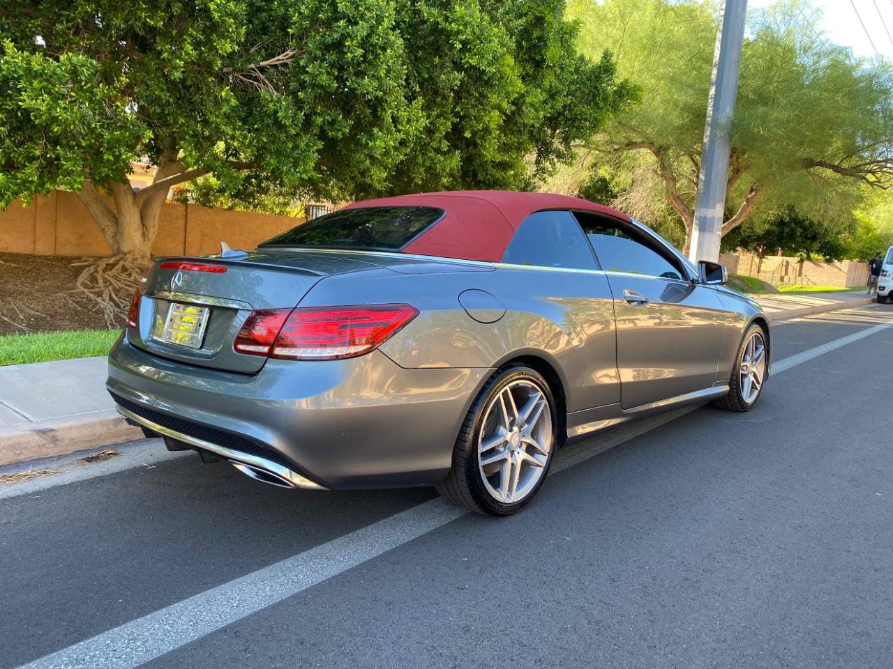 Used 2016 Mercedes-Benz E 400 Cabriolet image 4