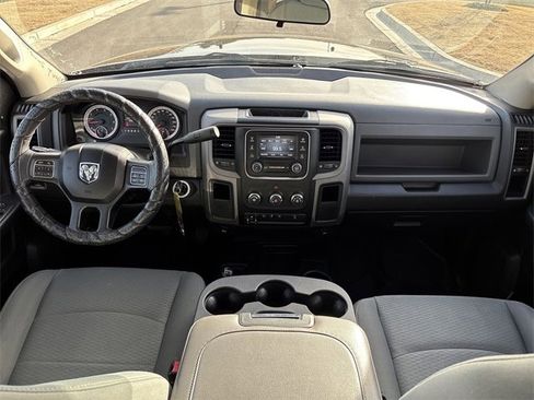 Used 2018 RAM 2500 Tradesman w/ Chrome Appearance Group image 19