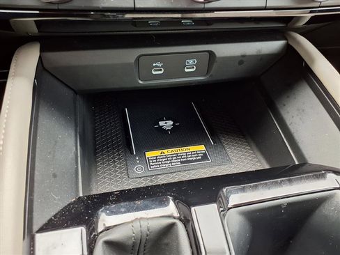 Certified 2023 Honda Accord Touring image 9