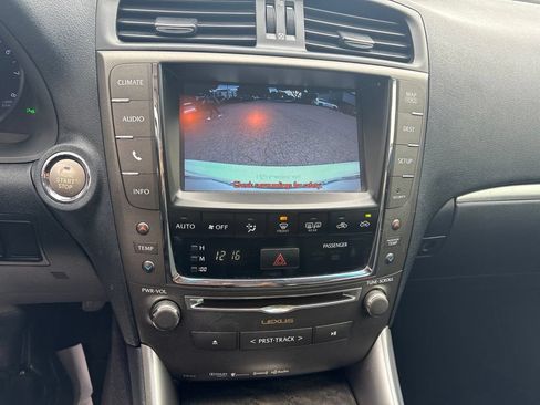 Used 2014 Lexus IS 250C w/ Luxury Package RWD image 14