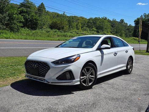 Used 2018 Hyundai Sonata Limited image 2