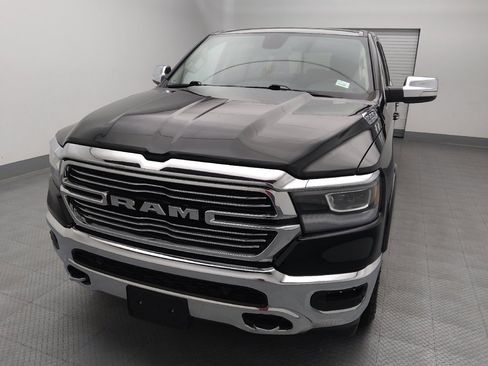 Used 2019 RAM 1500 Laramie AWD/4WD image 15
