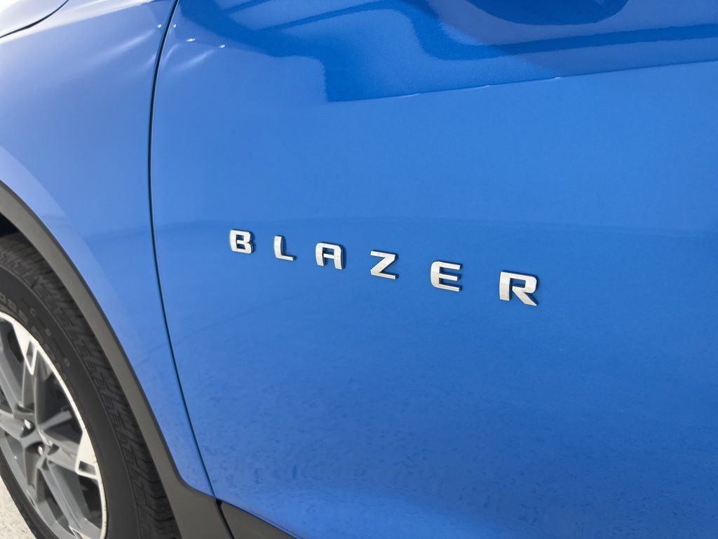 Used 2024 Chevrolet Blazer LT w/ LPO, Floor Liner Package FWD image 29