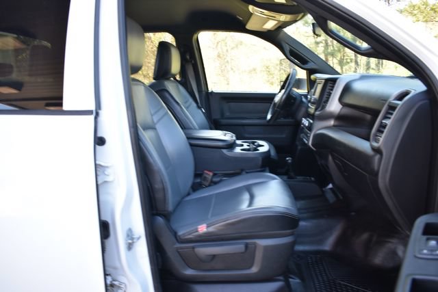 Used 2022 RAM 2500 Tradesman w/ Chrome Appearance Group AWD/4WD image 16