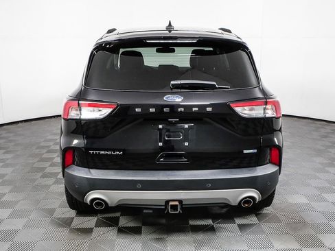 Used 2020 Ford Escape Titanium image 8