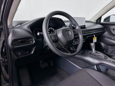 New 2026 Honda HR-V LX image 9