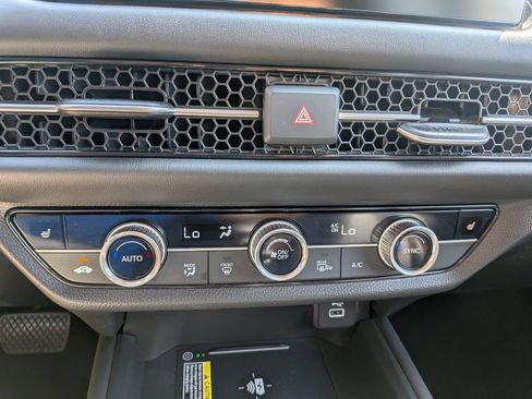 Certified 2024 Honda HR-V EX-L image 19