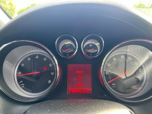 Used 2017 Buick Cascada Premium image 8