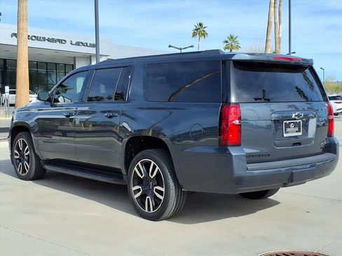 Used 2019 Chevrolet Suburban Premier image 3