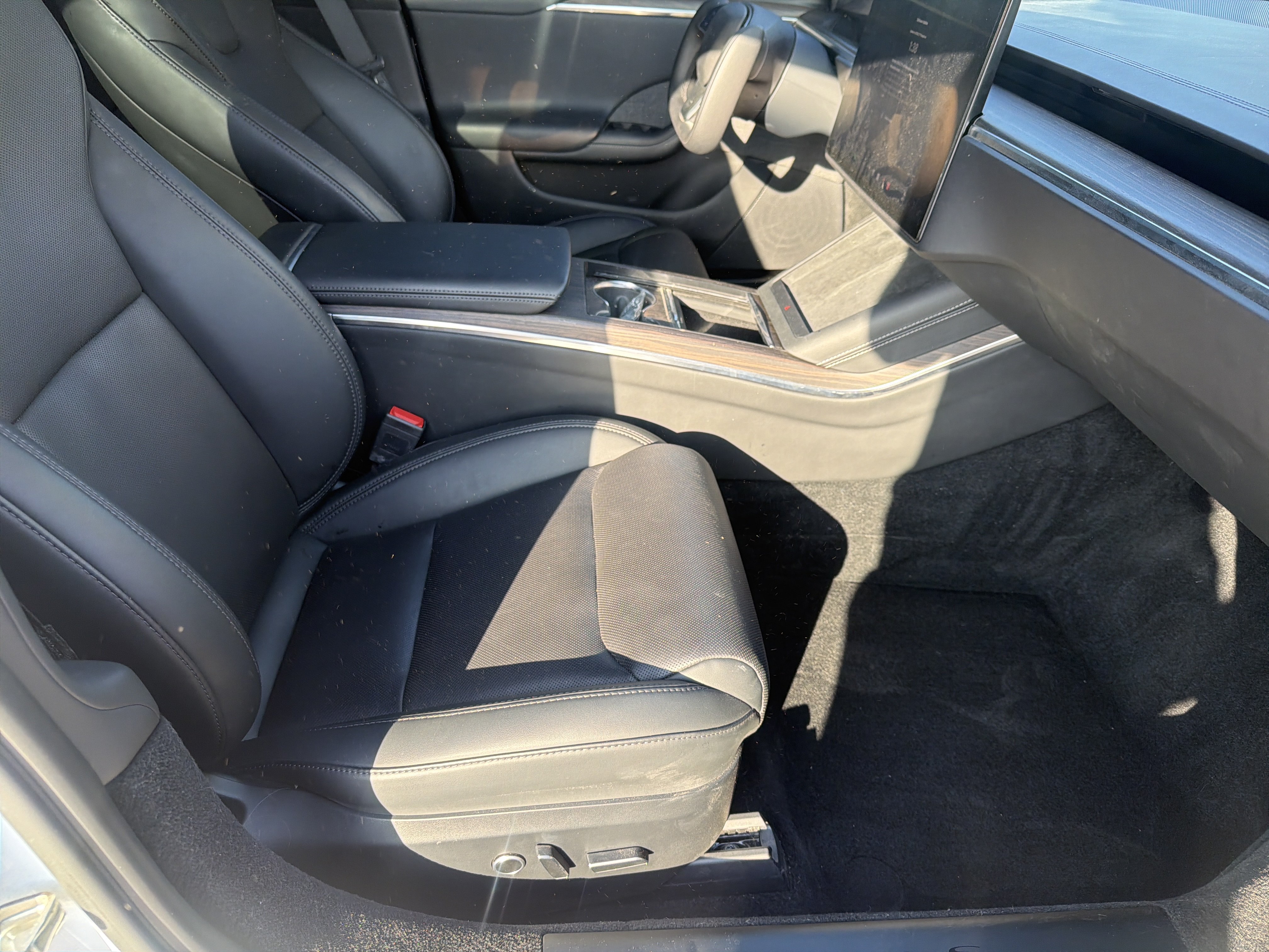 Used 2024 Tesla Model S AWD/4WD image 12