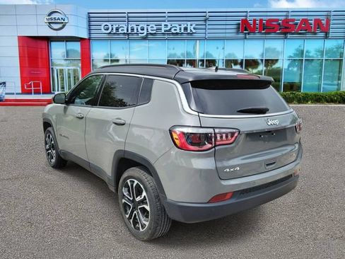 Used 2024 Jeep Compass Limited AWD/4WD image 3