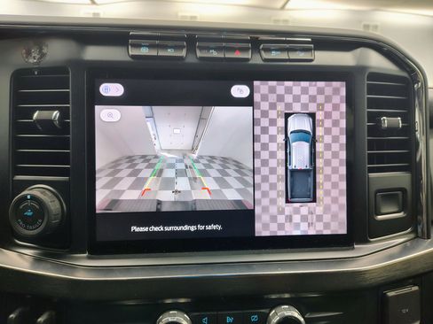 Used 2024 Ford F350 Lariat w/ Lariat Ultimate Package image 4