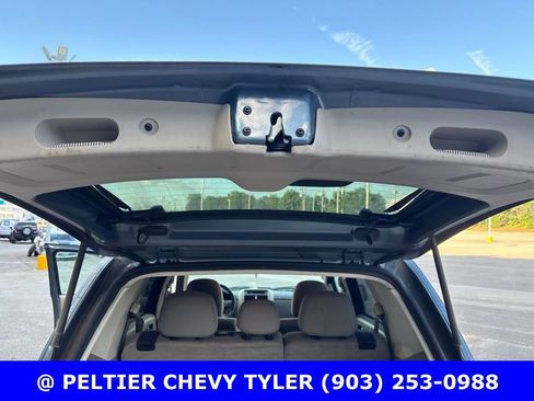 Used 2012 Ford Escape XLT FWD image 20