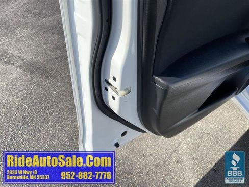 Used 2010 MAZDA MAZDA3 i Sport image 23