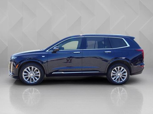 Used 2021 Cadillac XT6 Premium Luxury AWD/4WD image 2