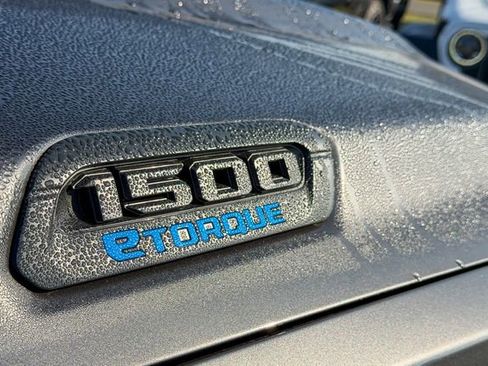 New 2026 RAM 1500 4x4 Crew Cab image 6