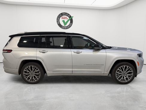 Used 2023 Jeep Grand Cherokee L Summit AWD/4WD image 6