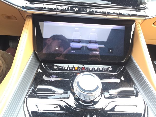 Used 2025 Jeep Grand Wagoneer L Series III w/ Rear Seat Video Group 1 AWD/4WD image 23