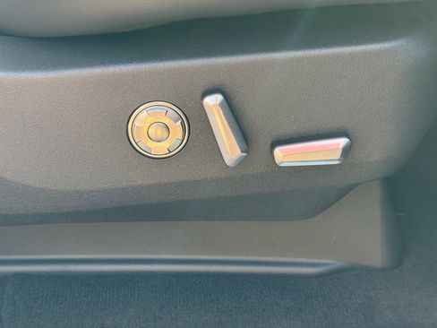 New 2026 Lincoln Navigator L Reserve w/ Jet Appearance Package image 13