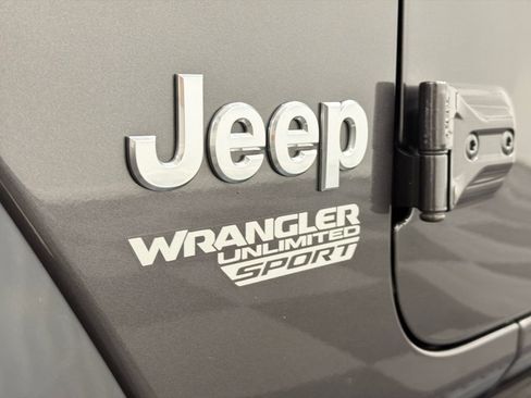 Used 2020 Jeep Wrangler Unlimited Sport S AWD/4WD image 13