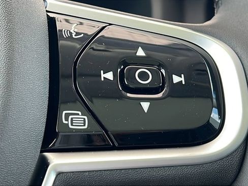New 2026 Volvo XC60 B5 Plus AWD/4WD image 25