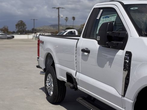 New 2025 Ford F350 XLT w/ FX4 Off-Road Package image 5