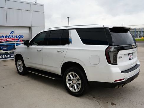 Used 2025 Chevrolet Tahoe Premier AWD/4WD image 40
