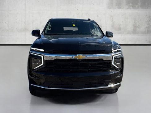 New 2026 Chevrolet Suburban LS image 2