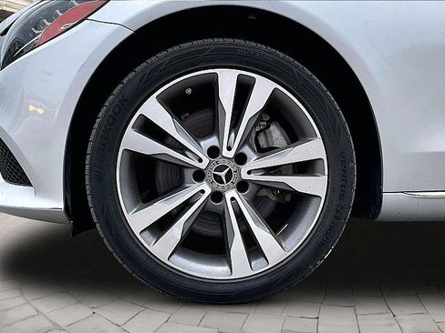 Used 2021 Mercedes-Benz C 300 4MATIC Sedan w/ Premium Package image 8