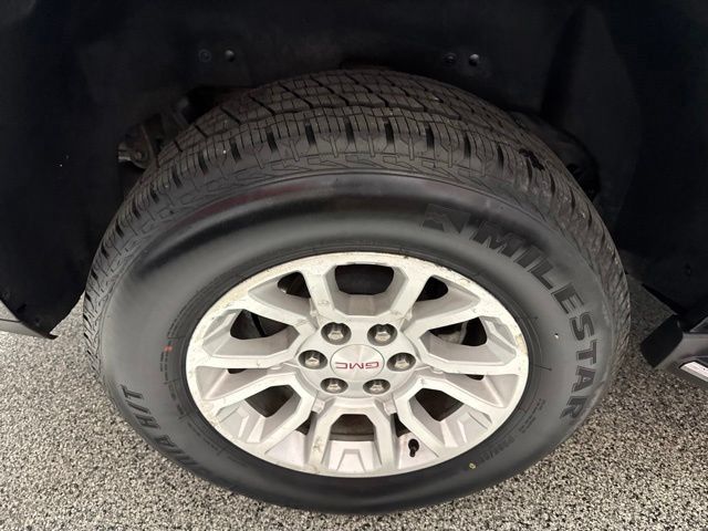 Used 2018 GMC Yukon SLT AWD/4WD image 20