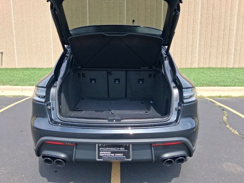 Certified 2026 Porsche Macan AWD/4WD image 20