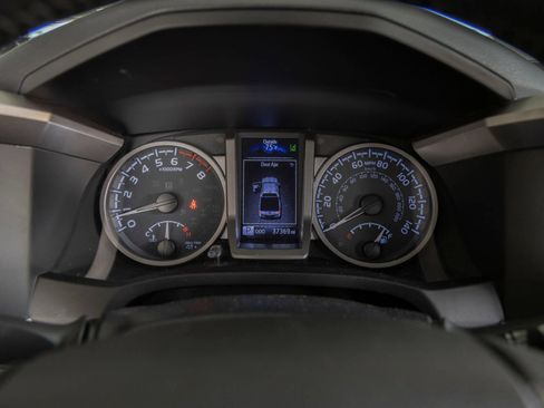 Used 2022 Toyota Tacoma SR5 w/ Trail Edition AWD/4WD image 15