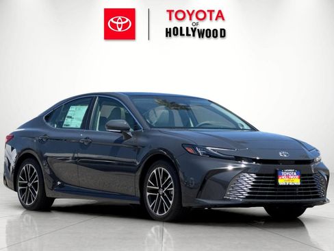 New 2026 Toyota Camry XLE FWD image 1