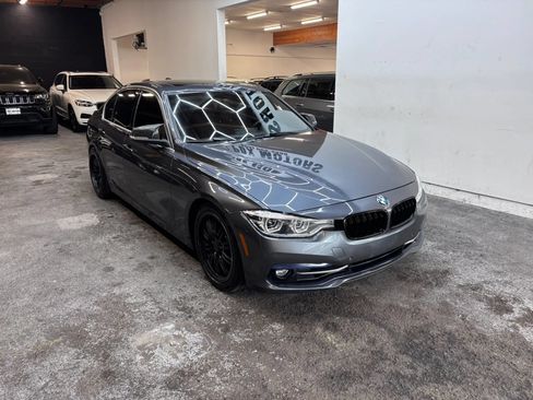Used 2017 BMW 330i xDrive Sedan AWD/4WD image 2