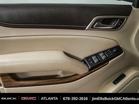 Used 2020 GMC Yukon XL Denali w/ Denali Premium Package RWD image 6