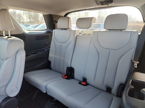 Used 2022 Hyundai Palisade SEL w/ Premium Package image 29