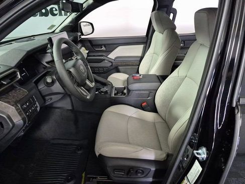 New 2026 Toyota Tacoma Limited AWD/4WD image 9