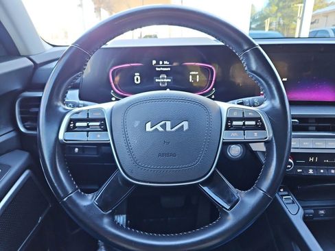 Used 2023 Kia Telluride S image 10
