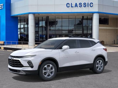 New 2026 Chevrolet Blazer LT FWD image 2