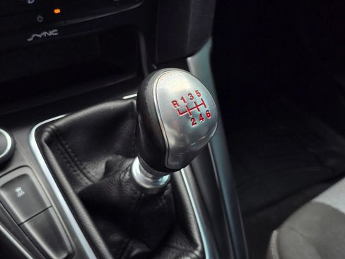 Used 2017 Ford Focus ST FWD image 30