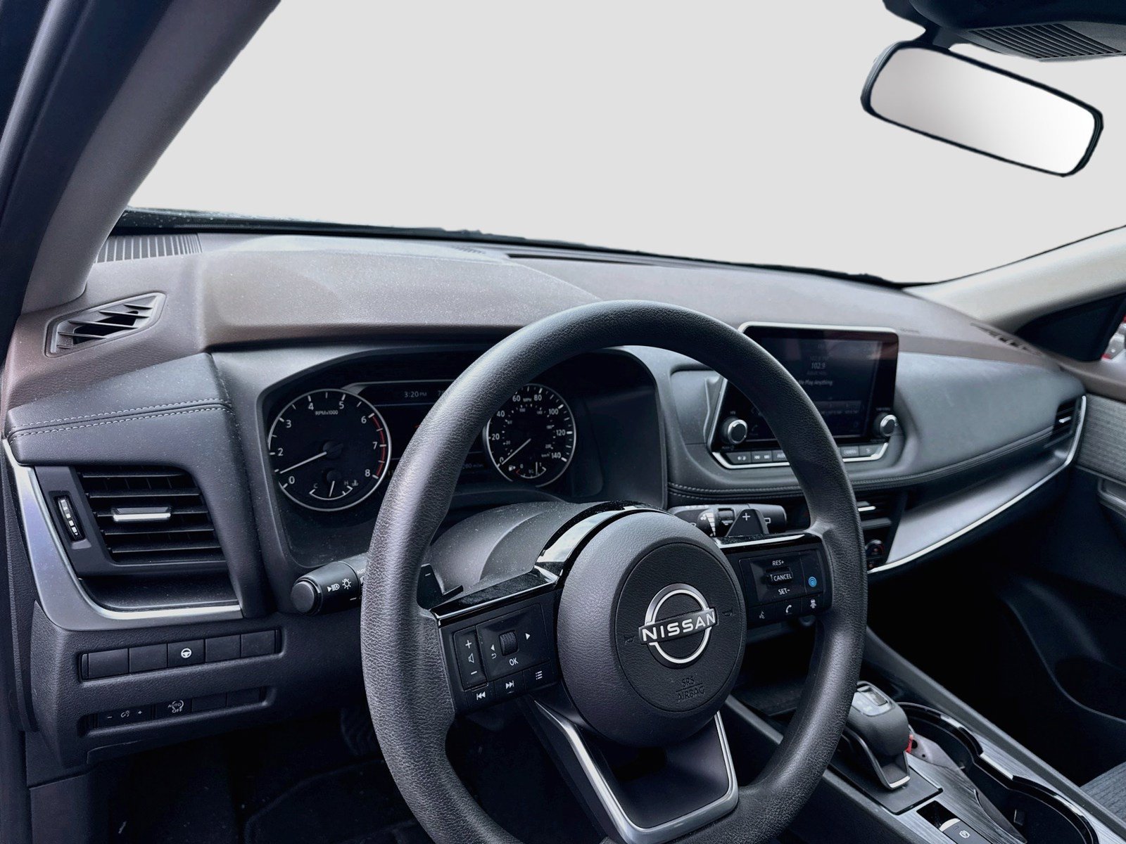 Used 2023 Nissan Rogue SV FWD image 9