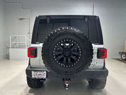 Used 2022 Jeep Wrangler Sport S image 7