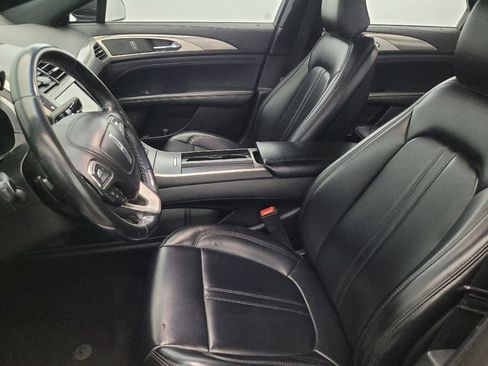 Used 2020 Lincoln MKZ image 17