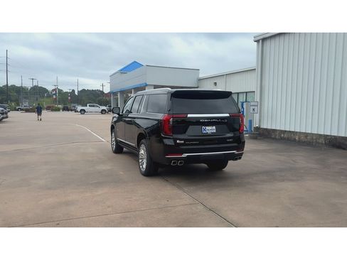 New 2026 GMC Yukon XL Denali w/ Sun & Power Step Package AWD/4WD image 7
