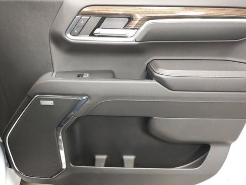 Used 2023 Chevrolet Silverado 1500 LT Trail Boss image 10