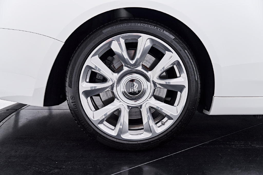 Used 2020 Rolls-Royce Wraith RWD image 31