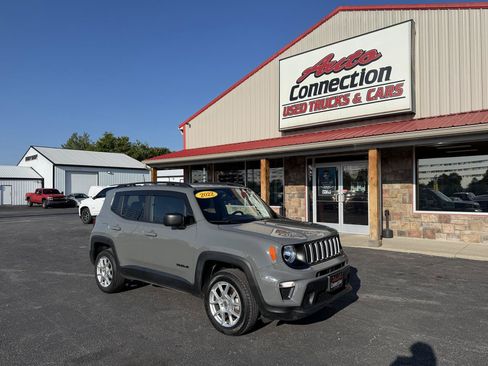 Used 2022 Jeep Renegade Sport w/ Sport Appearance Group AWD/4WD image 1