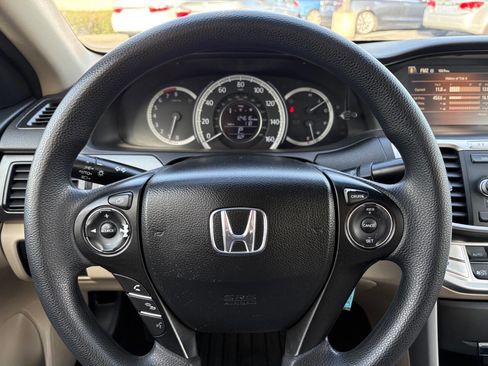 Used 2014 Honda Accord LX image 17